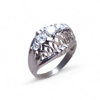 BAGUE en or gris sertie de 5 diamants Poids 6 g TDD 58 - Photo 1