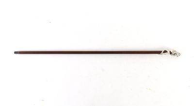 CANNE "SINGE", ÉPOQUE XXIème Canne en bois naturel avec pomm…