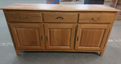 Buffet 3 portes et 3 tiroirs , en chêne clair , dimensions:1…