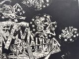 un dessin en noir et blanc représentant un homme sur un bateau