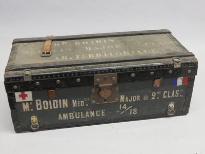 Belle malle militaire marquée sur le couvercle « Dr BOIDIN m… - Photo 1