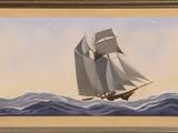 une peinture représentant un voilier en mer, avec le ciel en arrière-plan