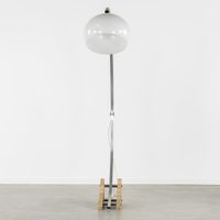 Lampe à bras articulé italienne, en métal chromé, plexiglas … (photo 5)
