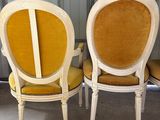 deux chaises à dossier jaune à dossier jaune à dossier jaune à dossier jaune à dossier jaune à dossier jaune à dossier jaune à dossier jaune