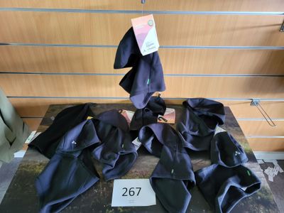 7 cagoules VAUDE en noir, tailles S, L (prix magasin 245€)