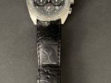 a watch that is sitting on a table