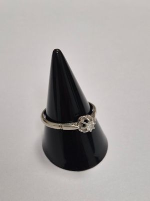 Bague solitaire à monture en or gris 750ème (18K) centrée d'… - Photo 1