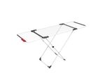 un gros plan d'une table à repasser sur fond blanc