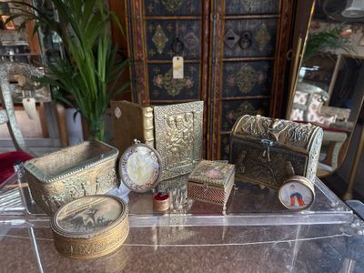 a lot of items that are sitting on a table