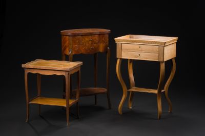 Ensemble de petit mobilier comprenant : - Photo 1