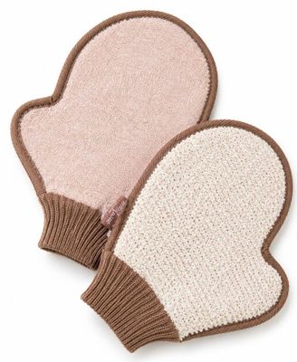 une paire de gants de cuisine posés l'un sur l'autre