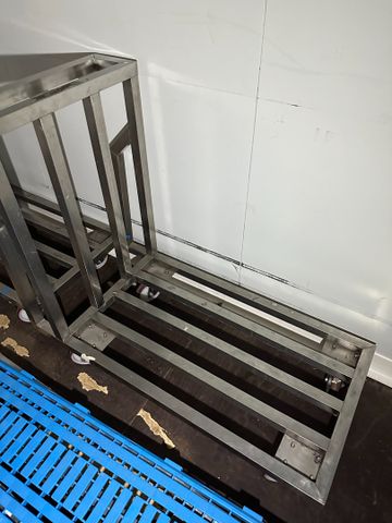 Chariot de manutention tout inox