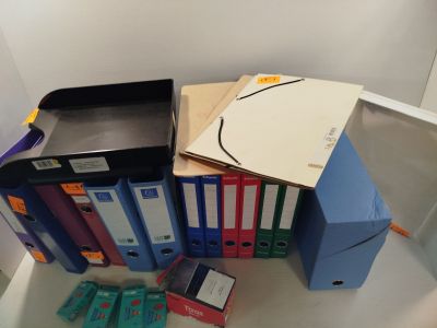 Lot de 21 - ESSELTE EXACOMPTA - Fournitures de bureau et arc…