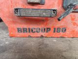 a close up of a sign that says bricop bo