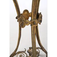 GUERIDON en bronze à patine dorée à têtes de béliers soutena… (photo 3)