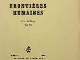 la couverture d'un livre sur laquelle figure une inscription en noir