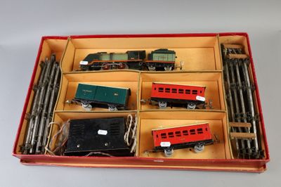 LR « O » : Rame voyageurs avec locomotive électrique 120 ETA… - Photo 1