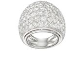 une bague en or blanc et diamants