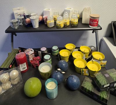 Lot 53 diverses bougies - Photo 1