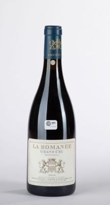 une bouteille de vin posée sur une table