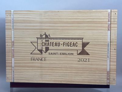 Château - Figgec Saint-Emilio, dans un coffret à vin avec couvercle en bois