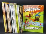 un grand nombre de livres posés sur une table