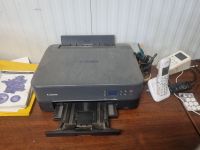 Ecran Hikvision, clavier, souris, unité HP, téléphone sans f… (photo 2)
