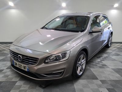 Volvo V40 2.0 D4 R - Design Business