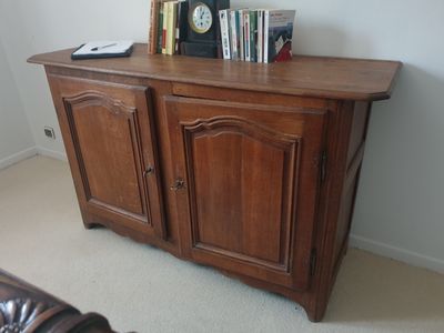 Buffet en chêne style rustique, Dim : 90 x 148, prof : 46cm …