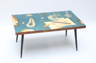 Table basse de forme rectangulaire à plateau en bois et rési…