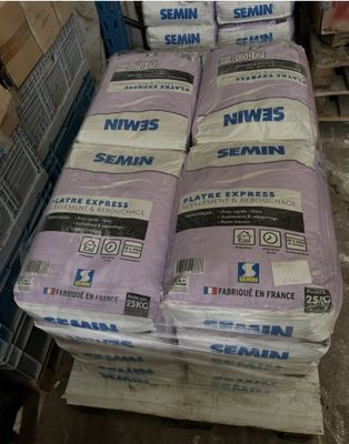 une palette de 20 sacs de 25 kg de platre express marque sem…