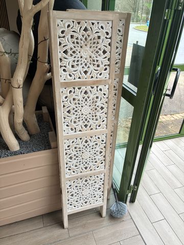 Cinq paravents en bois ajouré décor oriental