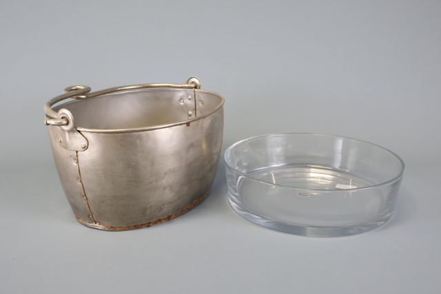 Coupe Anne Wilson en verre et seau à champagne en métal