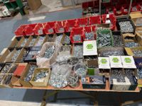 Lot de visserie et quincaillerie industrielle (vis, boulons,… (photo 2)