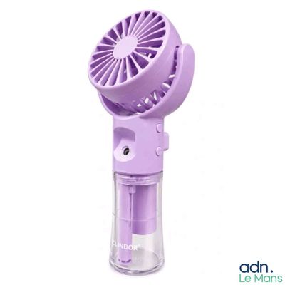 un sèche-cheveux violet posé sur une table blanche