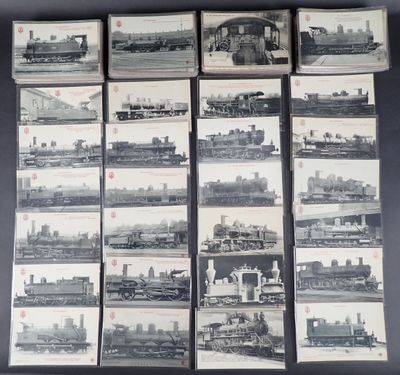 Dans une boite en bois 200 cartes postales anciennes 1900/19…