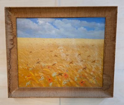 une peinture à l'huile représentant un champ de blé avec des oiseaux volant dans le ciel