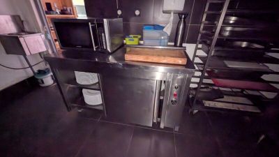 Table chauffante en inox portes coulissantes - Photo 1