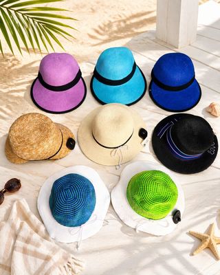 Lot de 12 chapeaux divers La première photo est non contract…