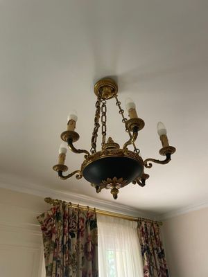 Un lustre de style empire Retrait des lots MAXIMUM : jusqu'a…