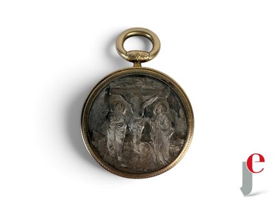 an image of a silver locke with a picture of an owl on it