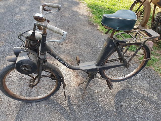Vélo Solex type 1700 immatriculée BL-651-J, 1ère mise en circulat...