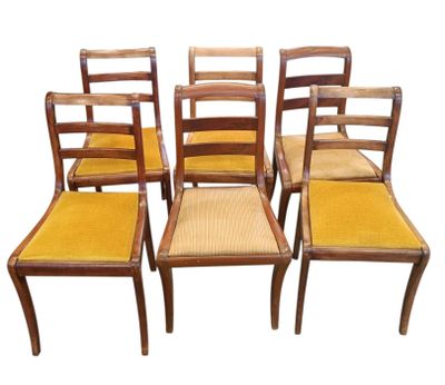 Ensemble de 6 chaises en bois H.