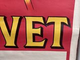 a sign that says vet on it on the side of a building