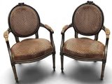 paire de fauteuils de style louis xvi