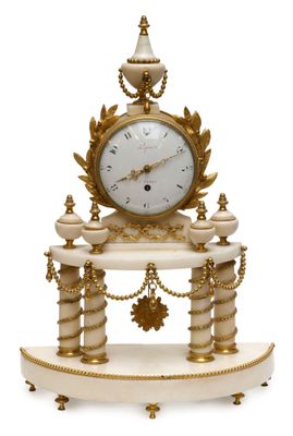 Pendule portique de forme demi-lune d'époque Louis XVI en ma…