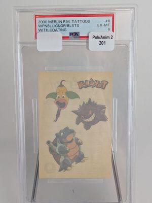 une photo d'une carte à collectionner Pokémon dans un étui transparent