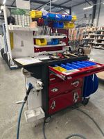 1 servante d'outillage avec visseuse, perceuse (photo 2)