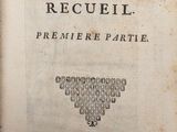 an old book with a picture of a manteaux on it