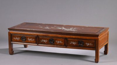 Table basse rectangulaire en bois exotique et marqueterie de…